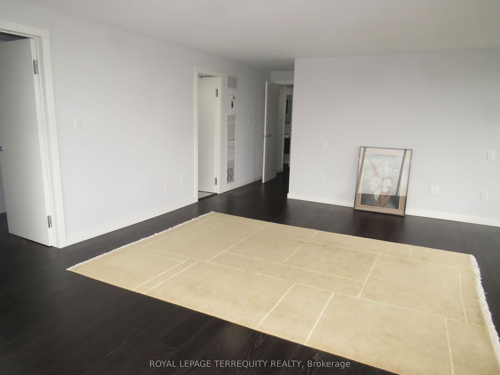 Photo of 2045 Lake Shore Boulevard W #3305, Toronto, ON M8V 2Z6 (MLS # W12774100)