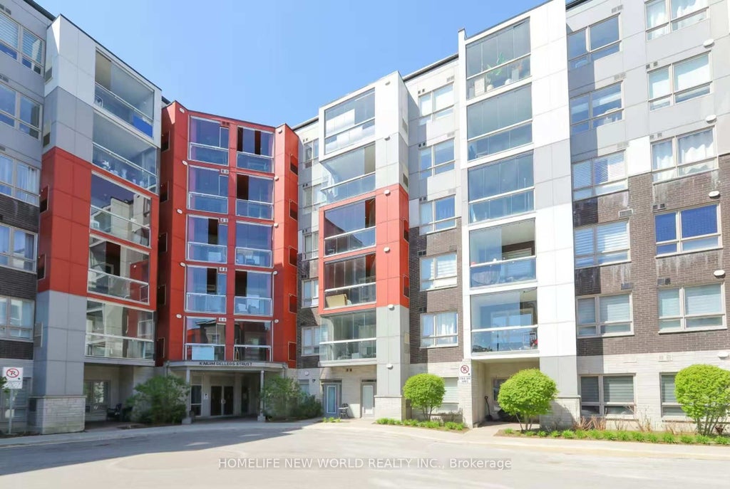 Photo of 2 Adam Sellers Street #405, Markham, ON L6B 1P5 (MLS # N13546908)