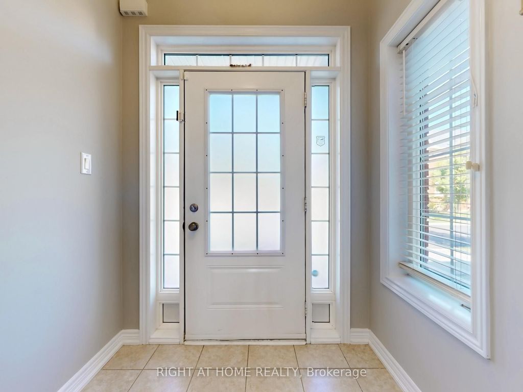 Photo of 537 Vaughan Court, Milton, ON L9T 8A7 (MLS # W12458008)