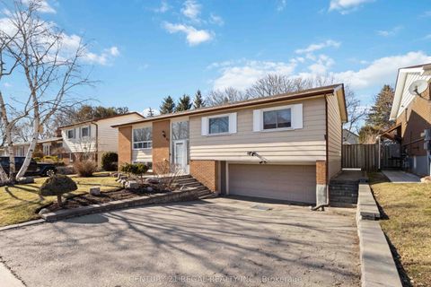 26 Sir Bedevere Place Markham ON L3P 2W2