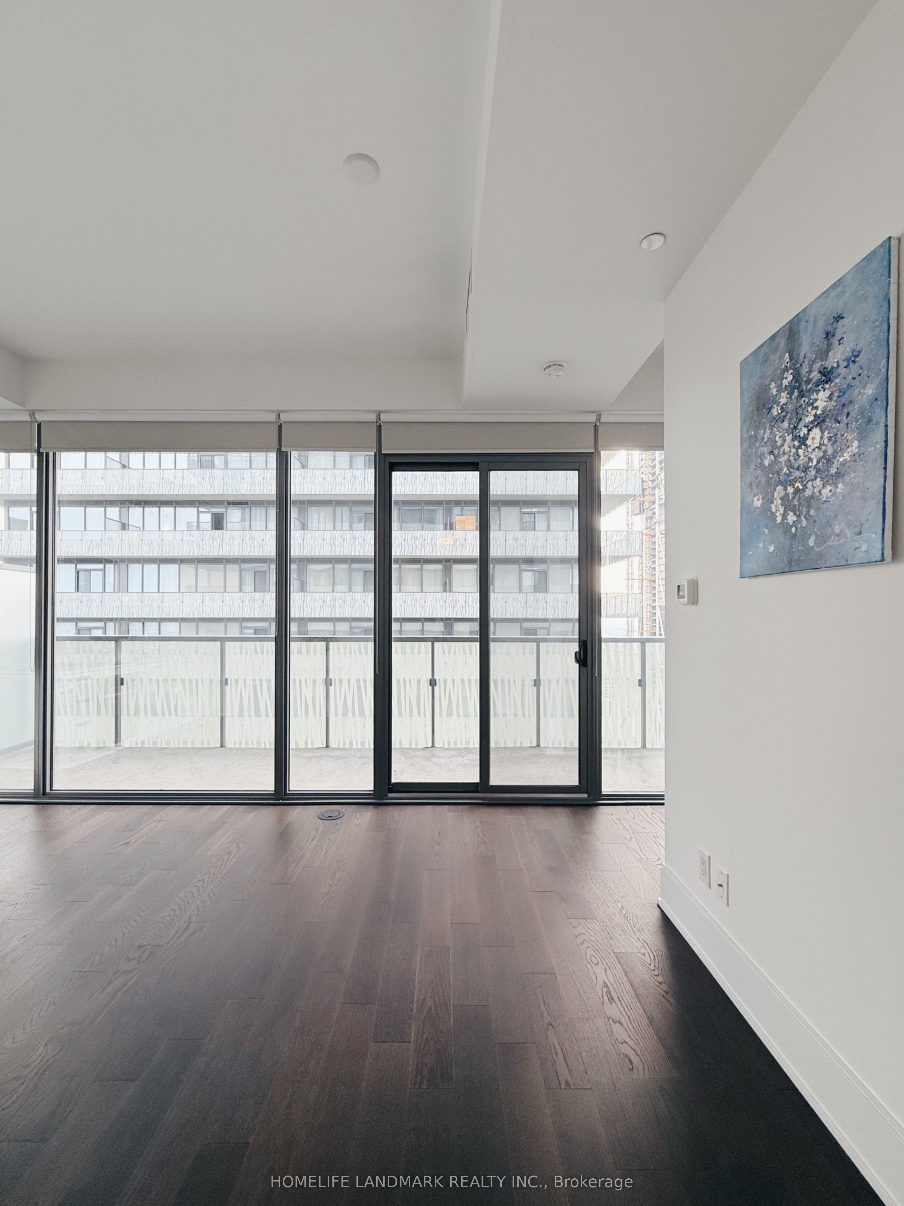 50 Charles Street E LPH5005