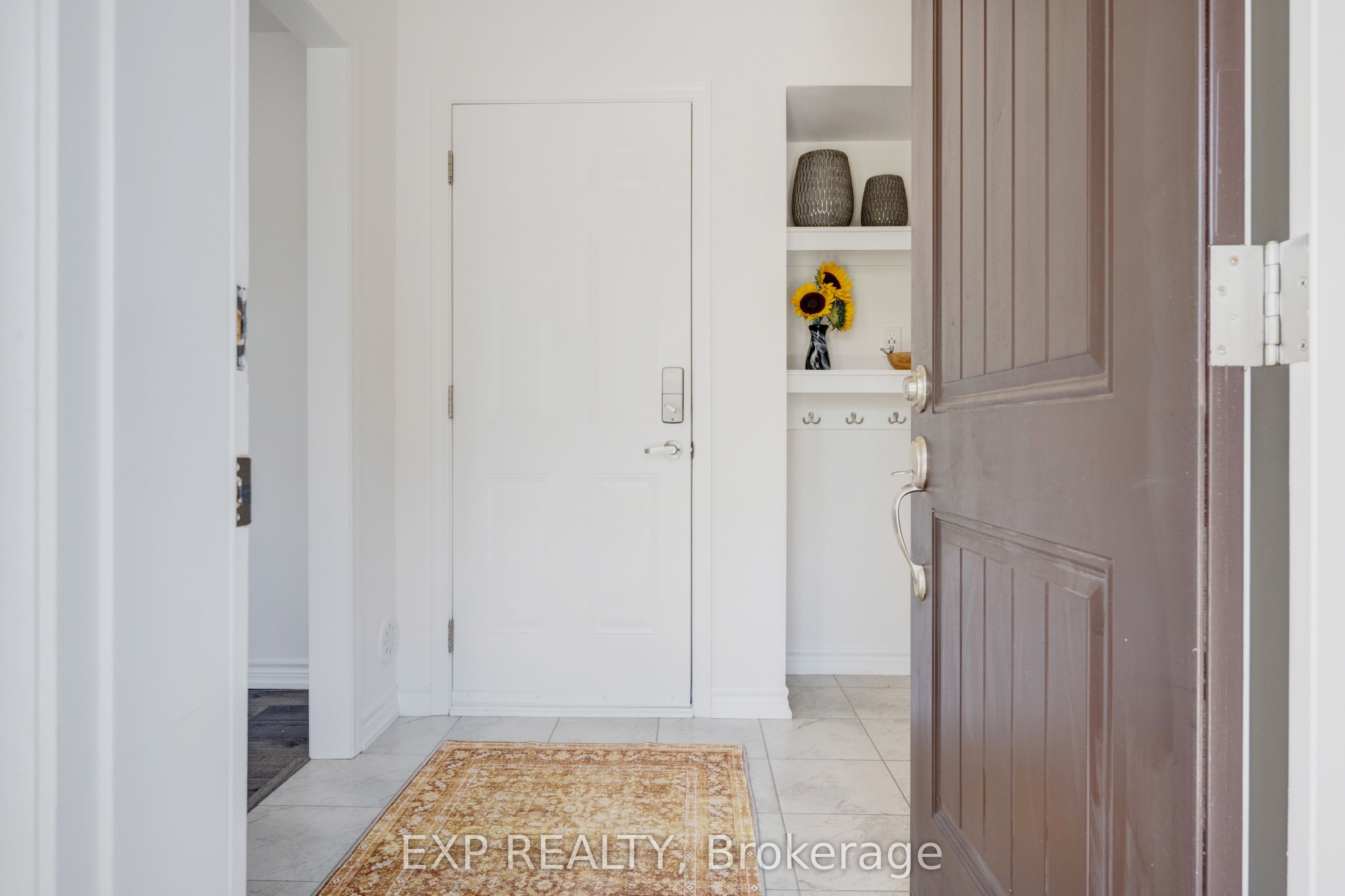 978 Alder Gate