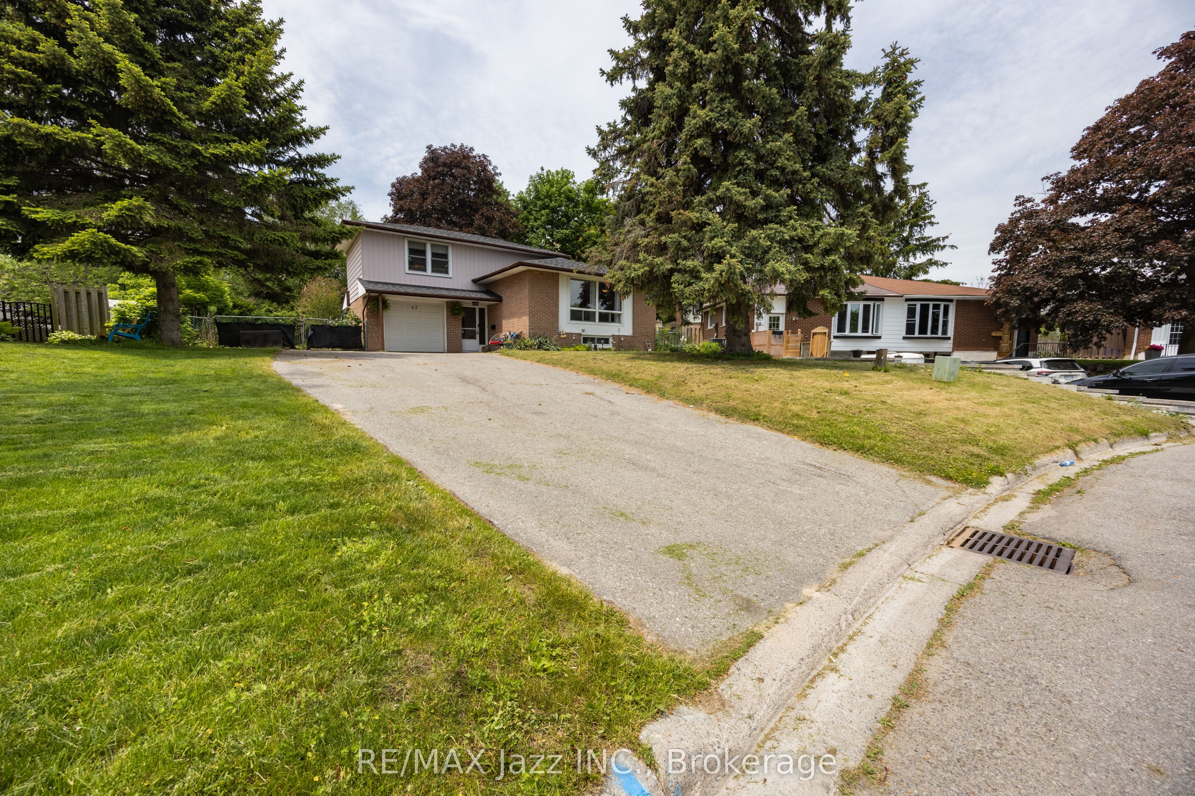Photo 1 of 41 — 62 Crossley Drive, Port Hope, ON L1A 3T5