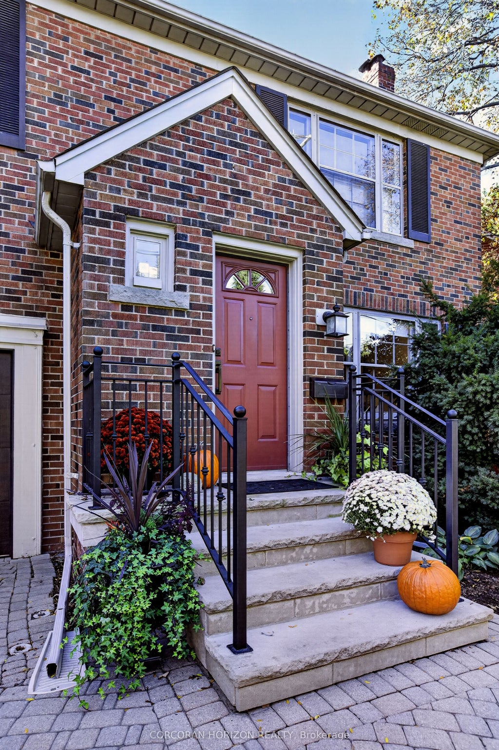 Photo of 27 Armour Boulevard, Toronto, ON M5M 3B9 (MLS # C14106548)