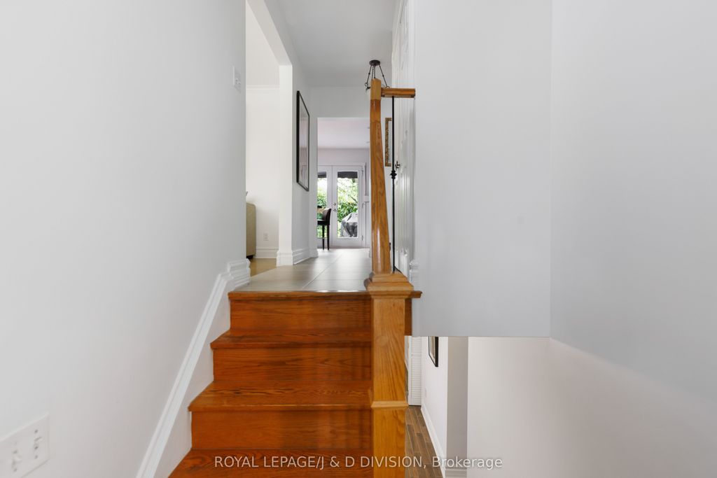 Photo of 27 Paramount Court, Toronto, ON M6M 2L3 (MLS # W12373604)