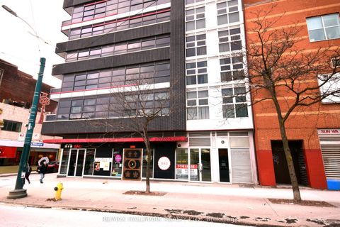 270 Spadina Avenue 3 Toronto ON M5T 0A8