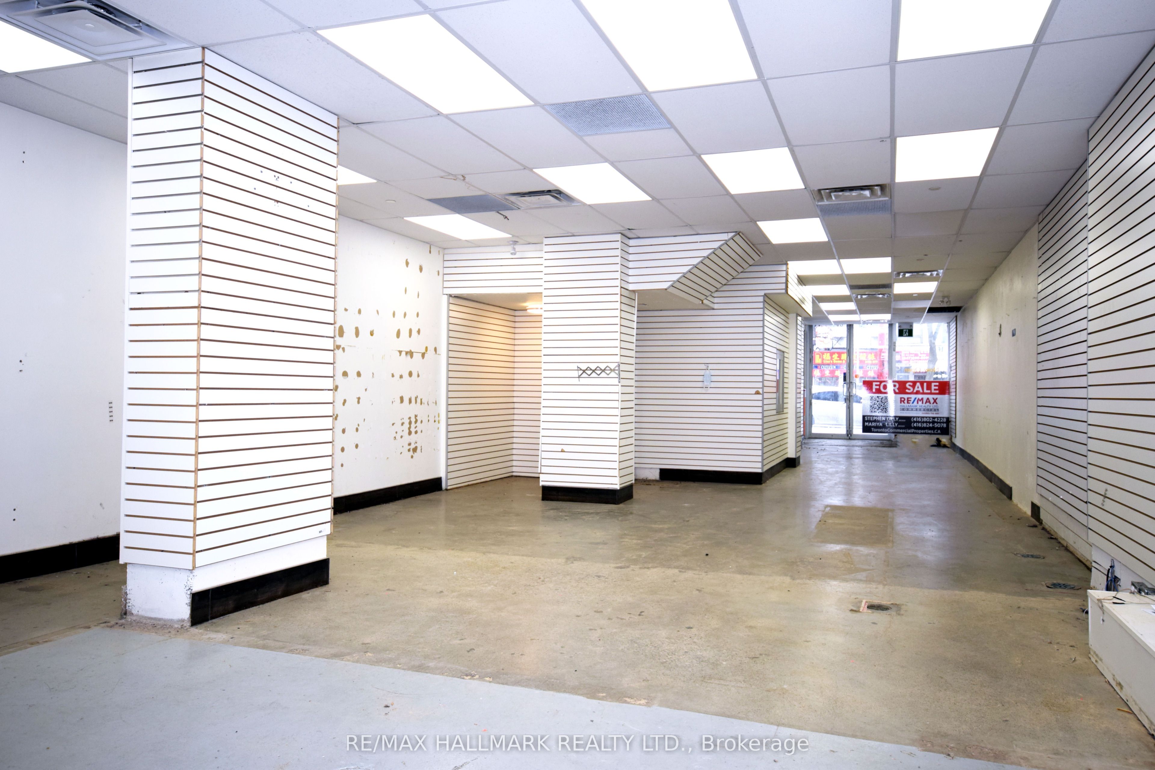 270 Spadina Avenue 3