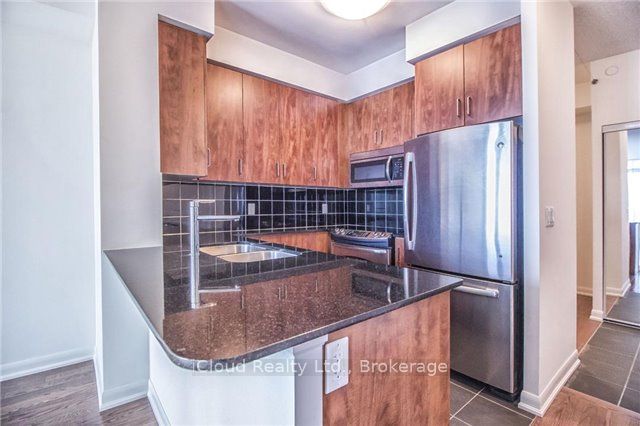 215 Sherway Gardens Road 2611