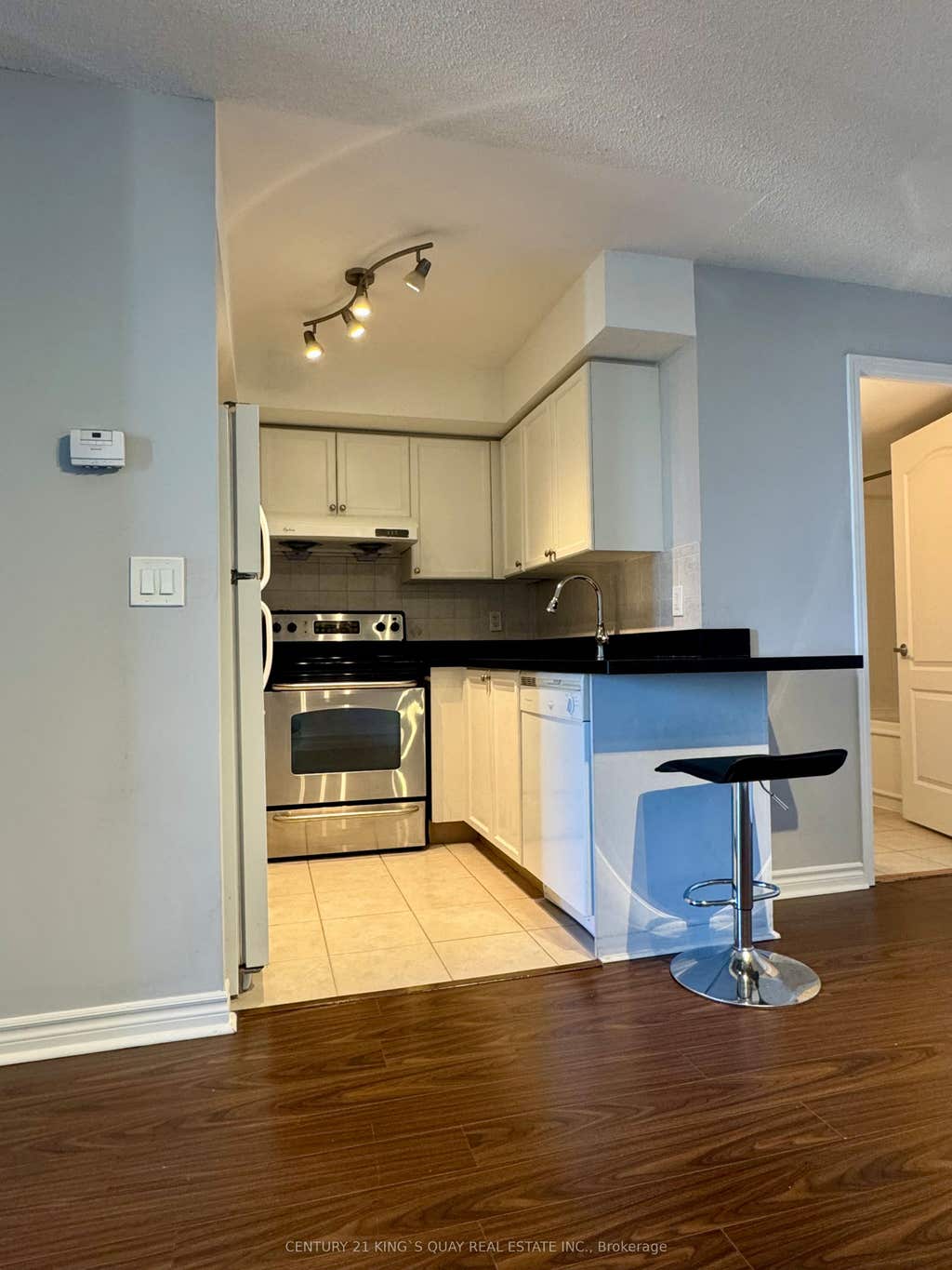 Photo of 17 Barberry Place #2006, Toronto, ON M2K 3E2 (MLS # C13412732)