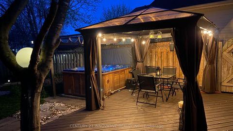 Property photo of 3066 patrick crescent, mississauga, ON l5n 3g5