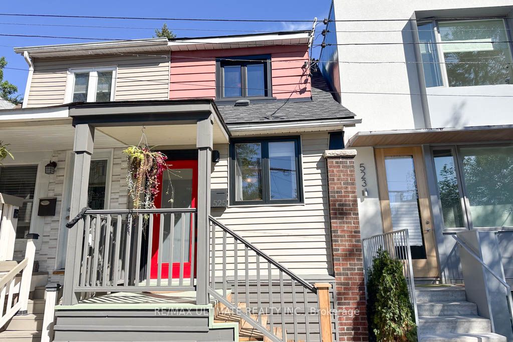 Photo of 525 Craven Road, Toronto, ON M4L 2Z6 (MLS # E13823566)