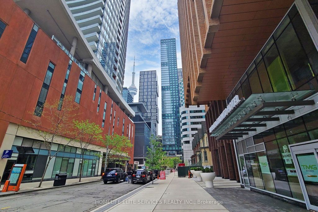 Photo of 327 King Street W #702, Toronto, ON M5V 0W7 (MLS # C12856162)