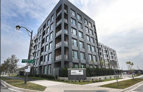 1440 Clarriage Court 205 Milton ON L9E 1B3