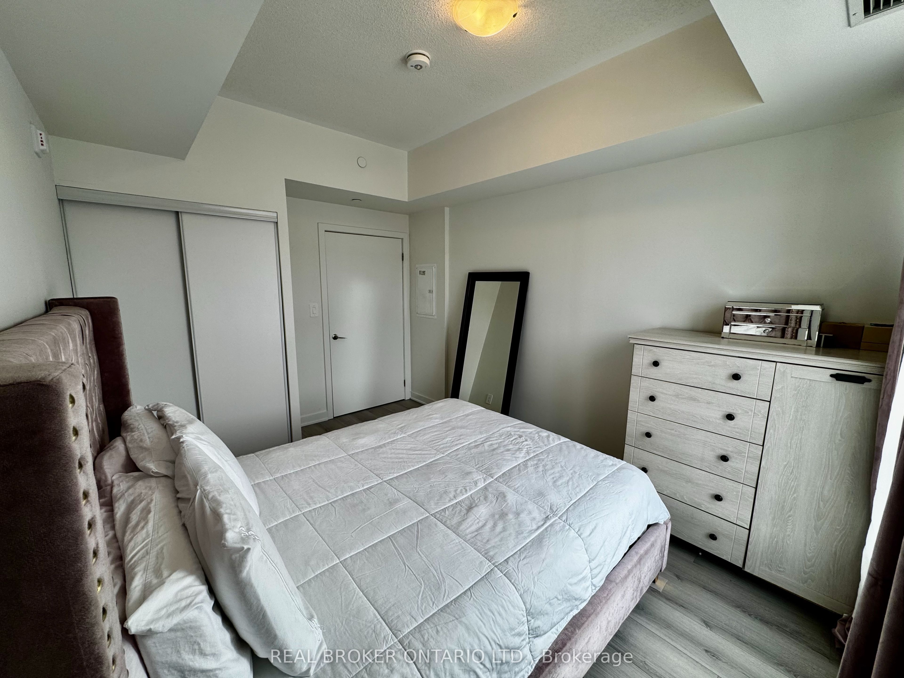 1440 Clarriage Court 205