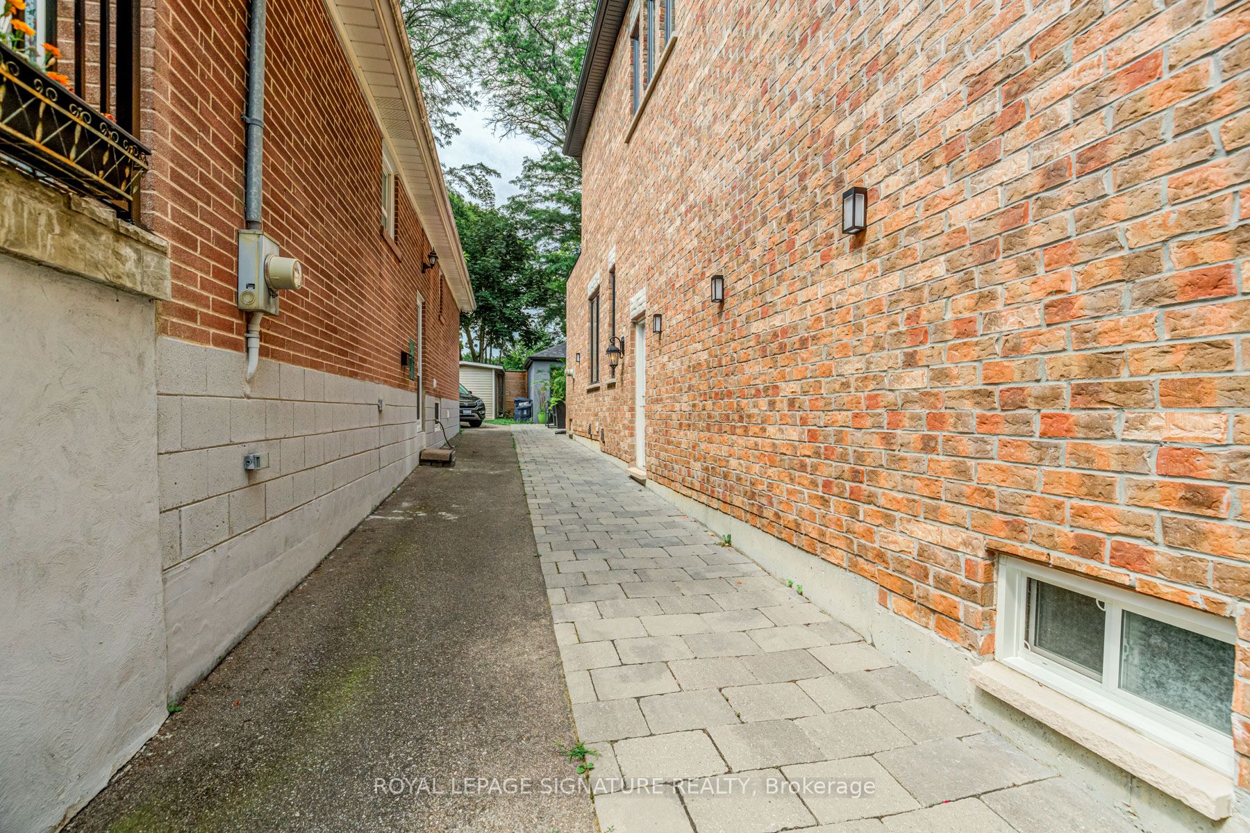 36 Roxaline Street Bsmt