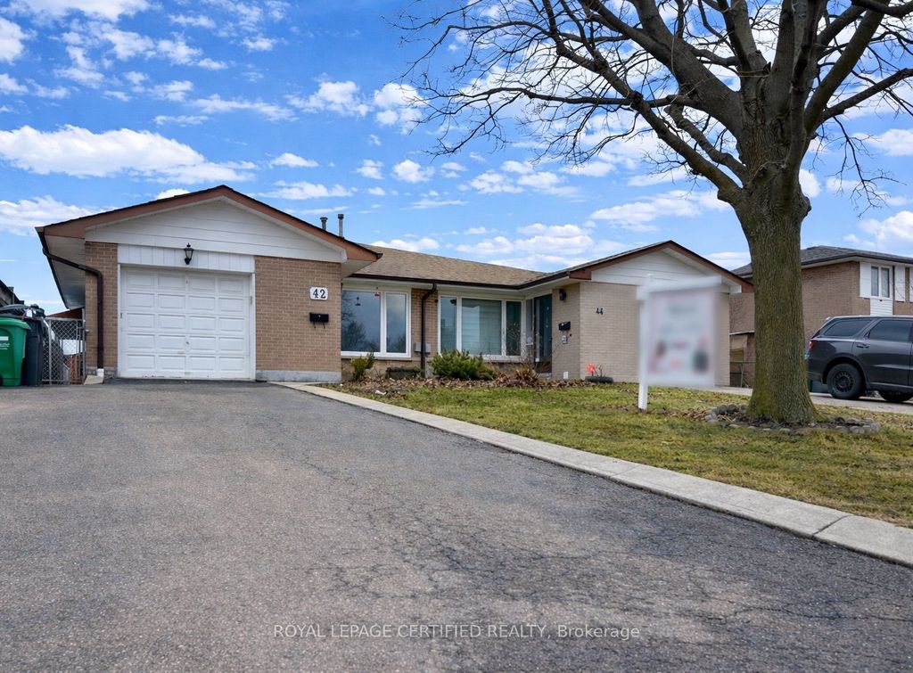 Photo of 42 Wilton Drive, Brampton, ON L6W 3A1 (MLS # W12907290)