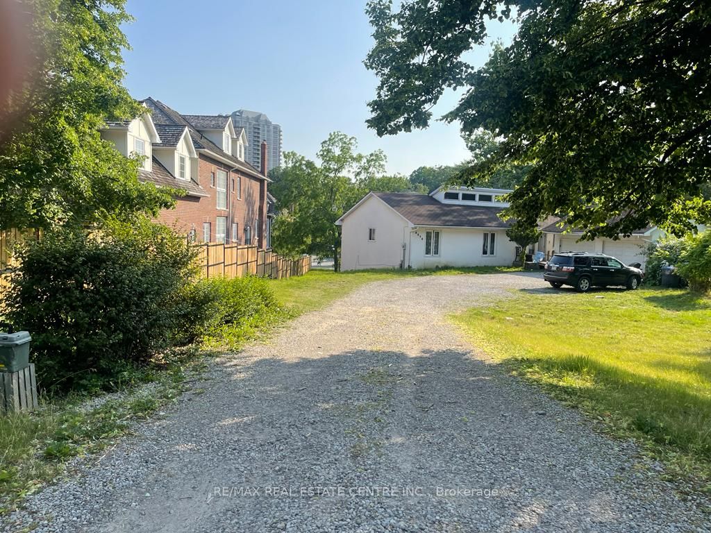 3274 Mississauga Road