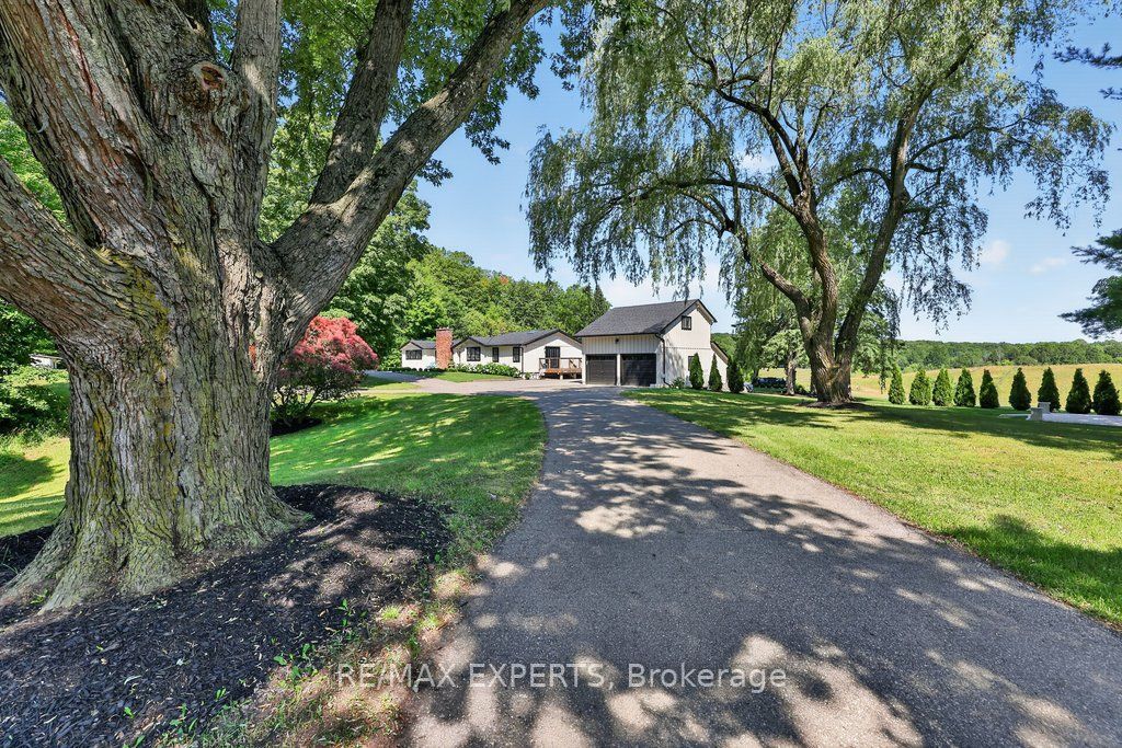 5502 16th Side Road