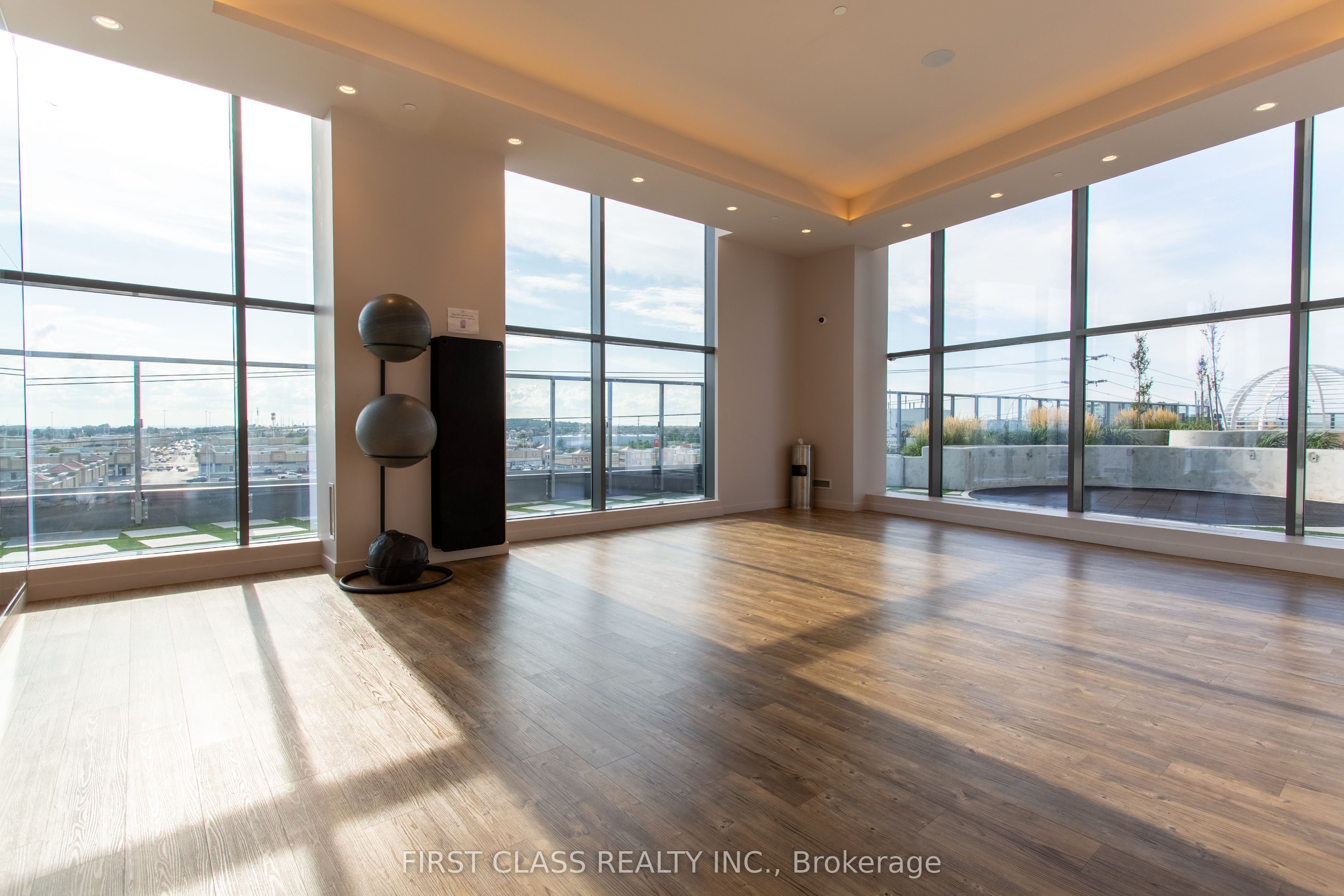 474 Caldari Road 403