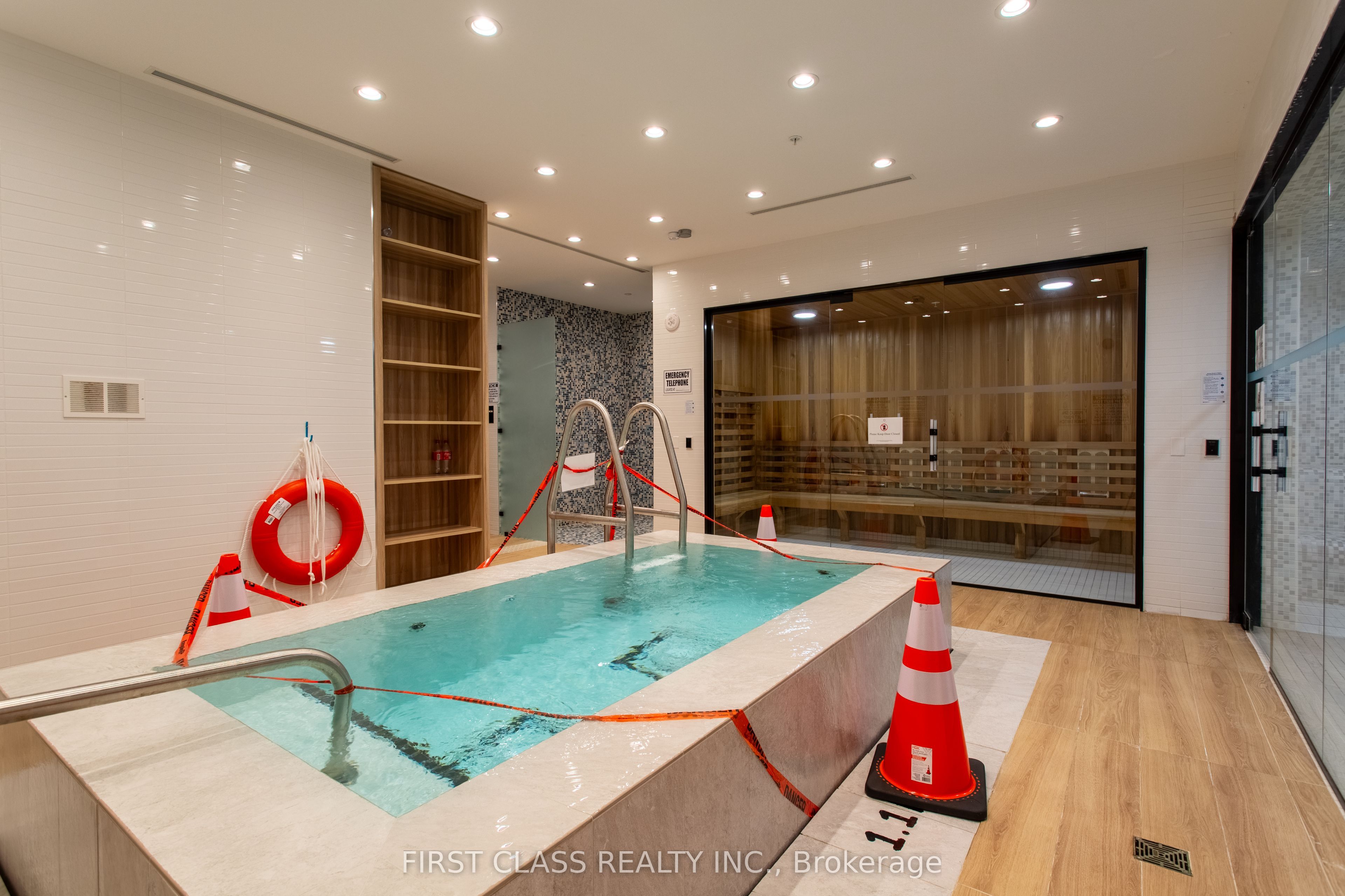 474 Caldari Road 403