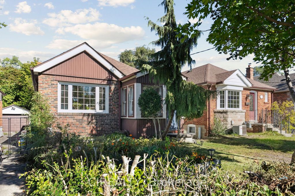 Photo of 140 Ellins Avenue, Toronto, ON M6N 2B1 (MLS # W12433629)
