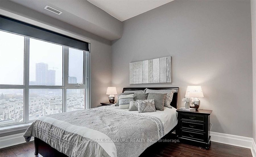 1 Upper Duke Crescent 901