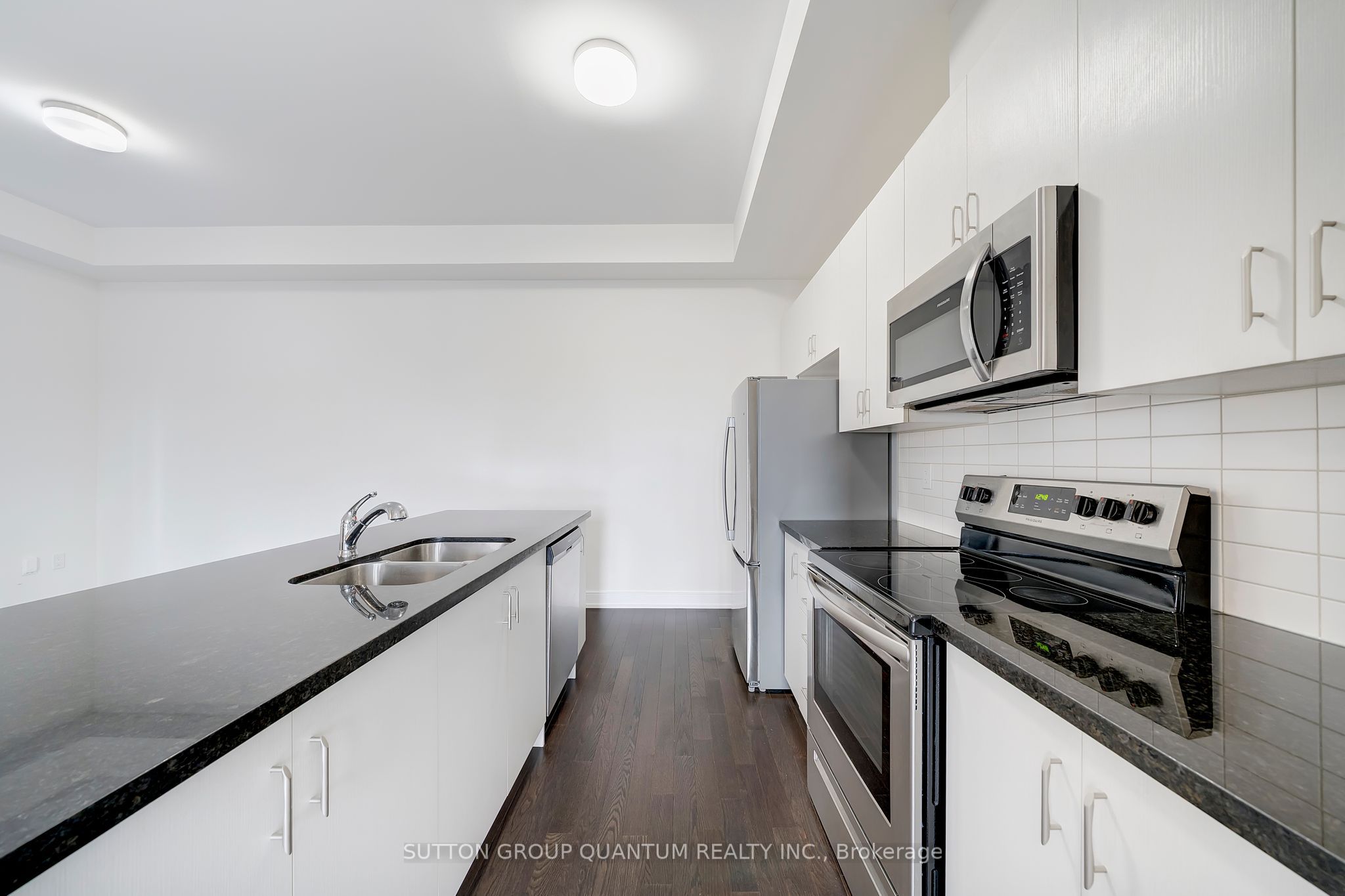1401 Clarriage Court
