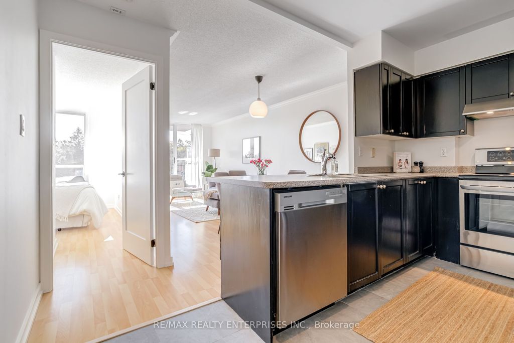 Photo of 260 Merton Street #707, Toronto, ON M4S 3G2 (MLS # C12495986)