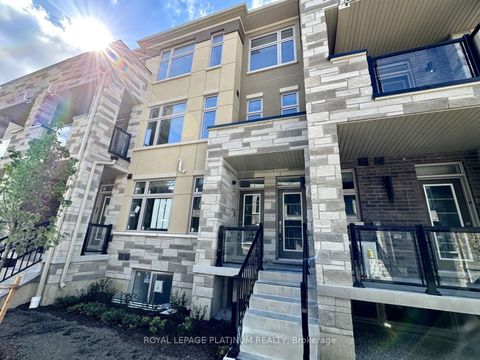 15 Fieldridge Crescent 3 Brampton ON L6R 0A7