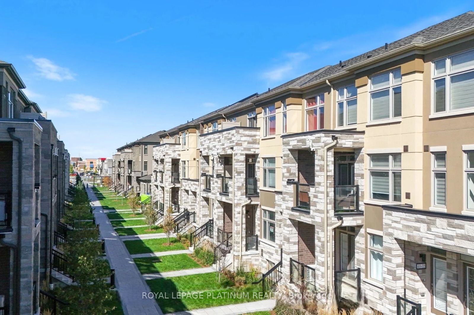 15 Fieldridge Crescent 3