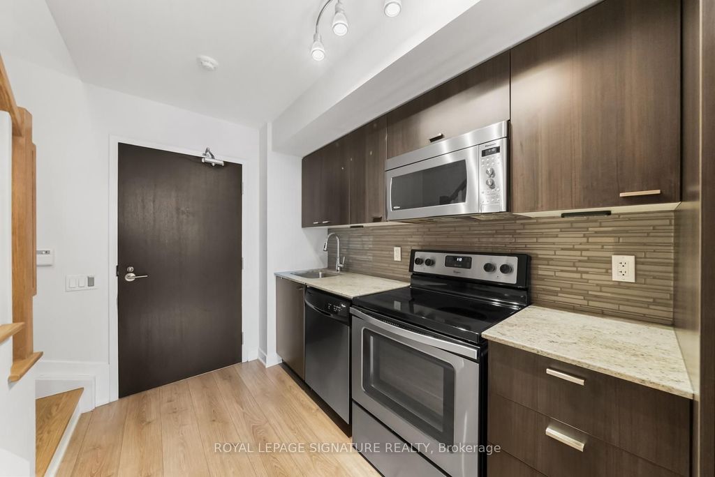 Photo of 775 King Street W #425, Toronto, ON M5V 2K3 (MLS # C13020828)
