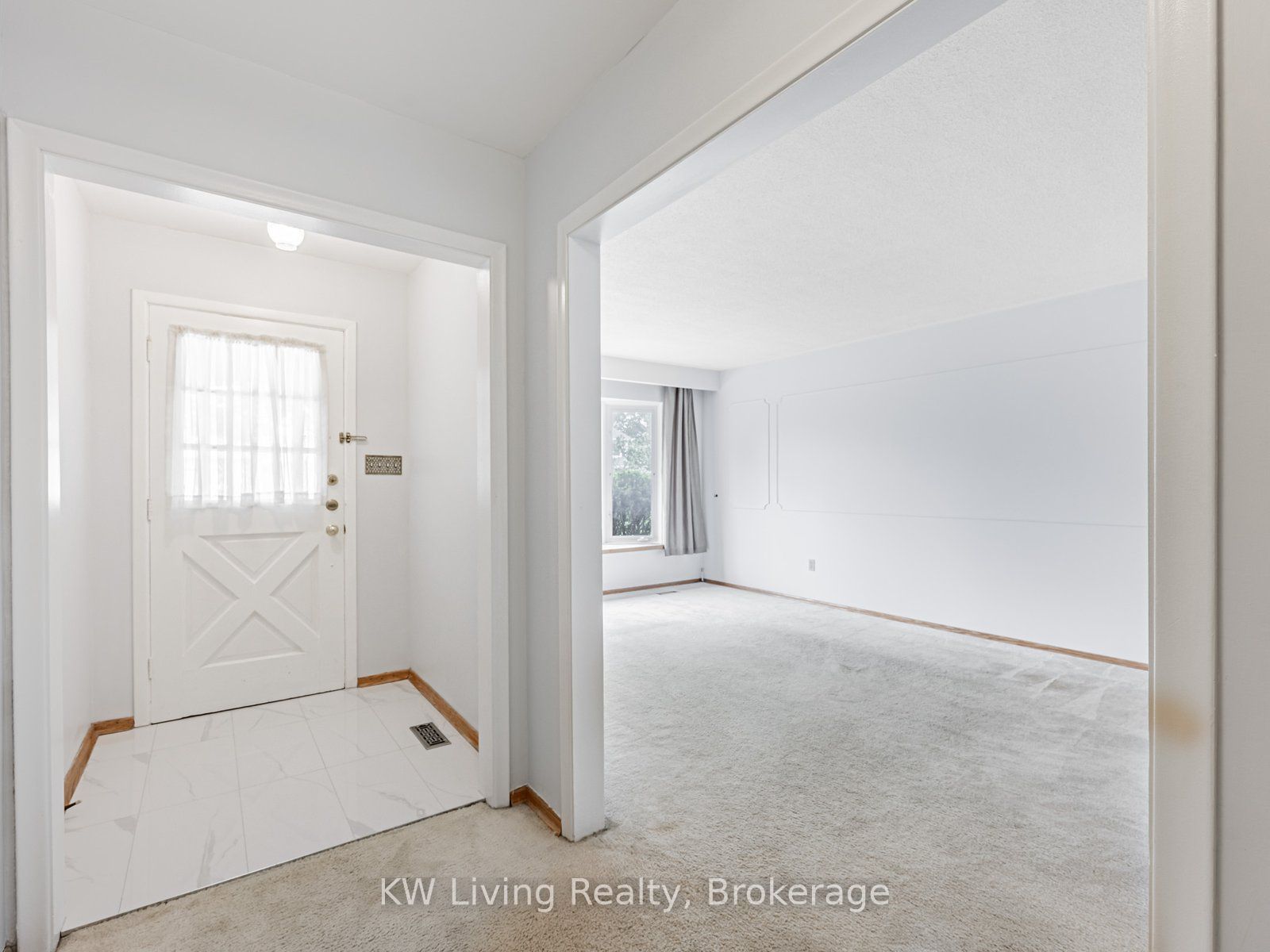 7 Lanewood Crescent