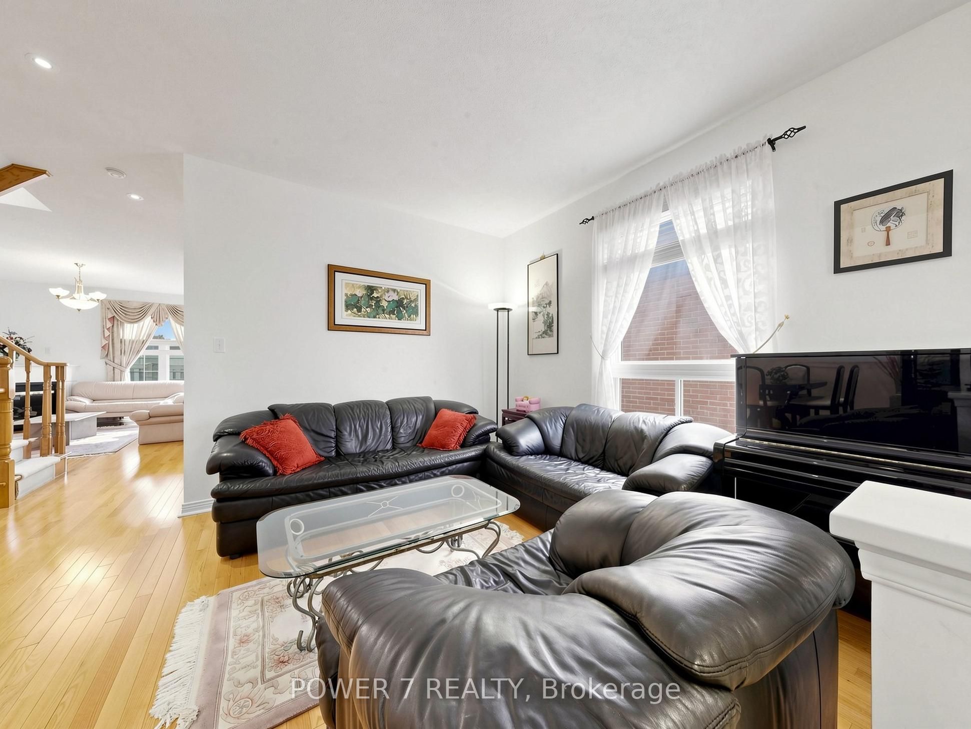 16 Barkwood Hollow