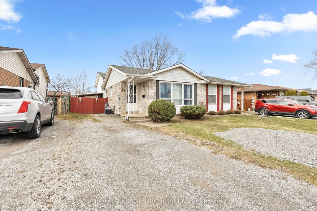 Photo of 20 Canterbury Drive, St. Catharines, ON L2P 3M7 (MLS # X13167954)