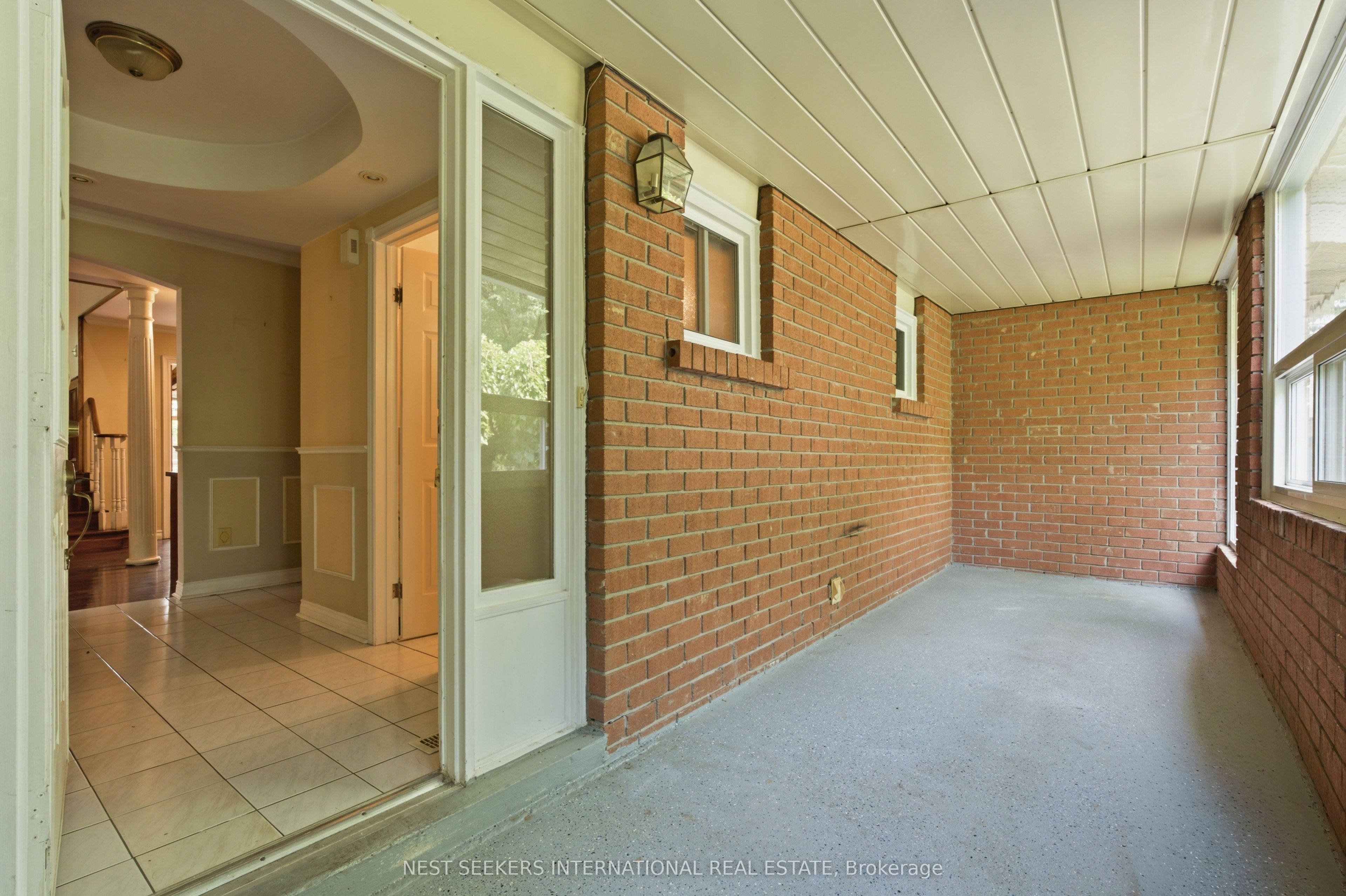 10 Lennox Court