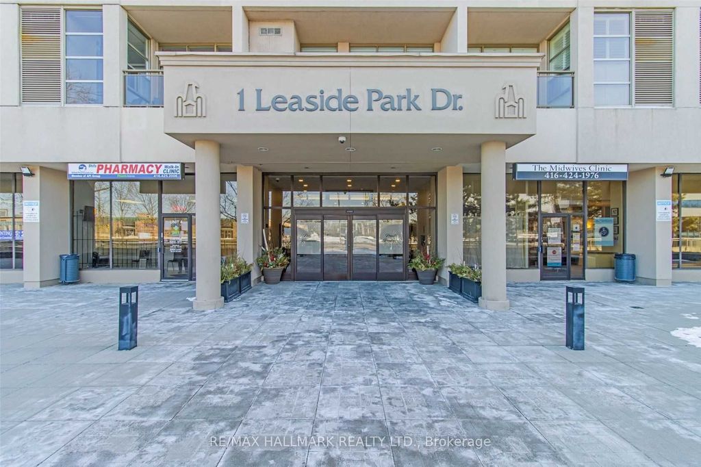 Photo of 1 Leaside Park Drive, Toronto, ON M4H 1R1 (MLS # C12847294)