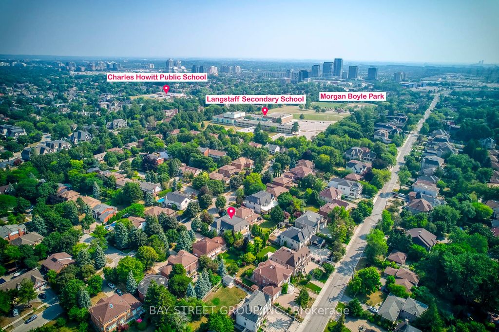 Photo of 56 Winchester Lane, Richmond Hill, ON L4C 6Y7 (MLS # N13155188)