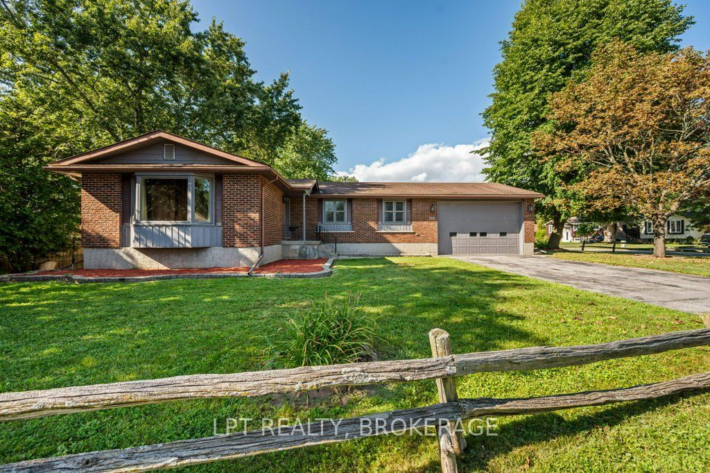 Photo of 785 Allum Avenue, Kingston, ON K7M 7A3 (MLS # X13835274)
