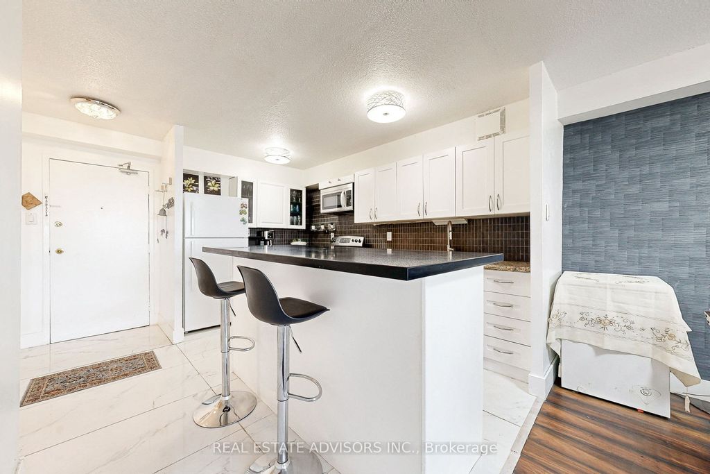 Photo of 10 Tobermory Drive #705, Toronto, ON M3N 2Y5 (MLS # W12473030)