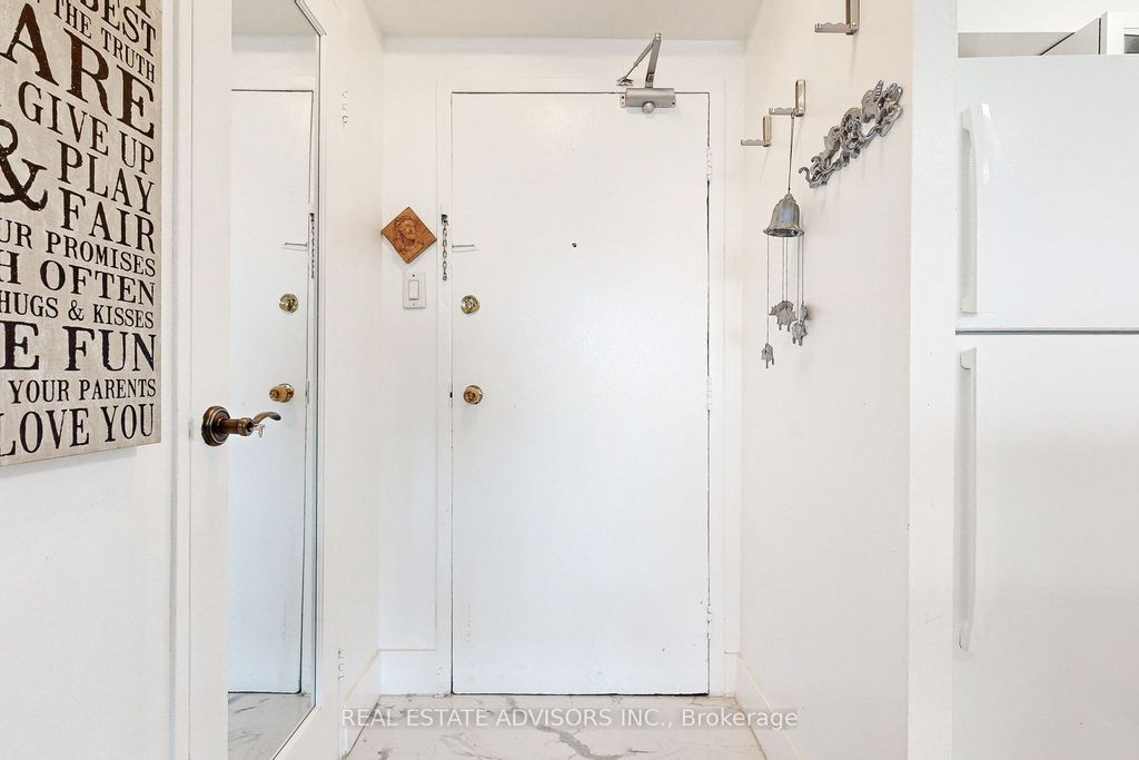 Photo of 10 Tobermory Drive #705, Toronto, ON M3N 2Y5 (MLS # W12473030)