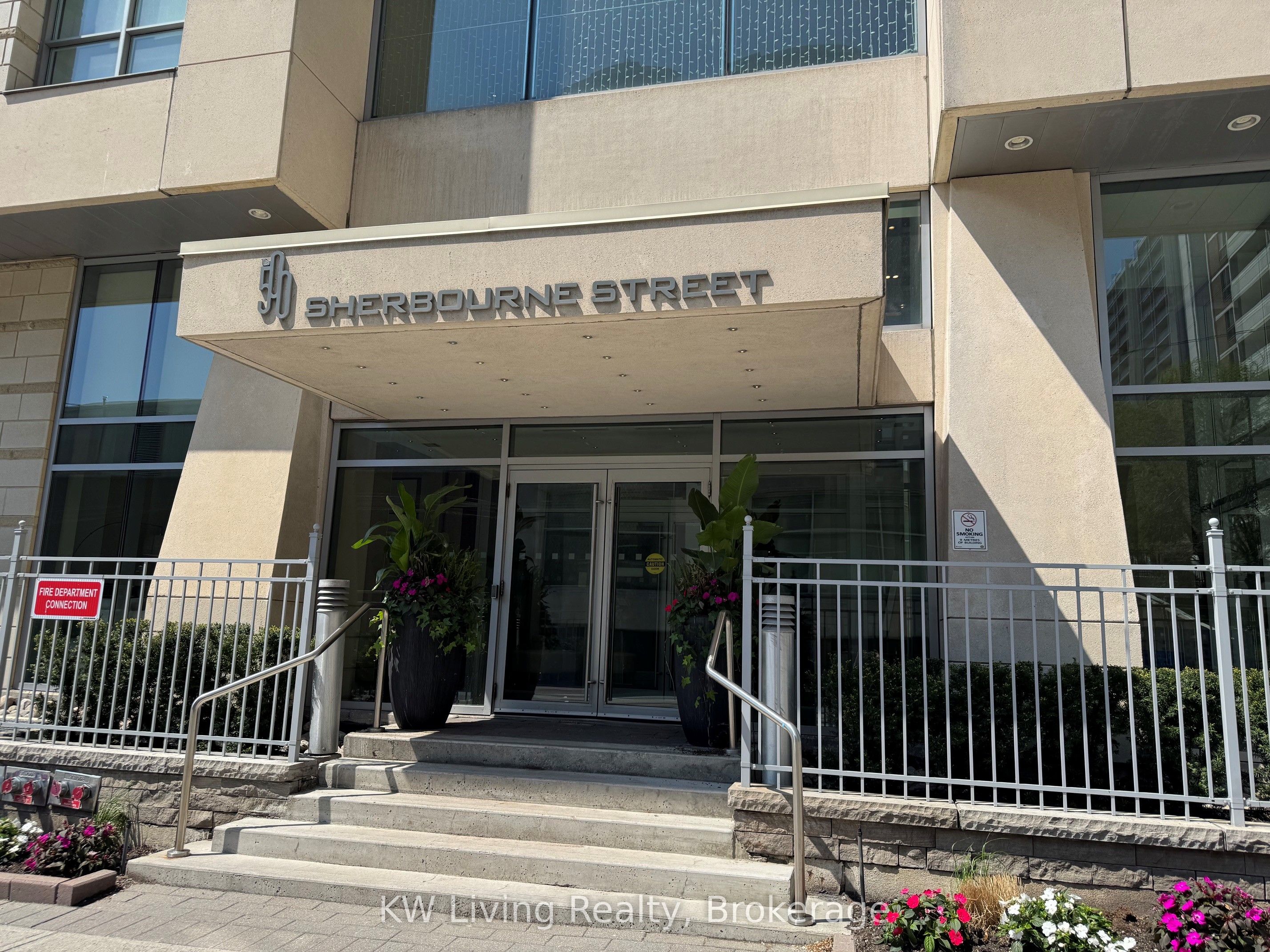 500 Sherbourne Street 1010