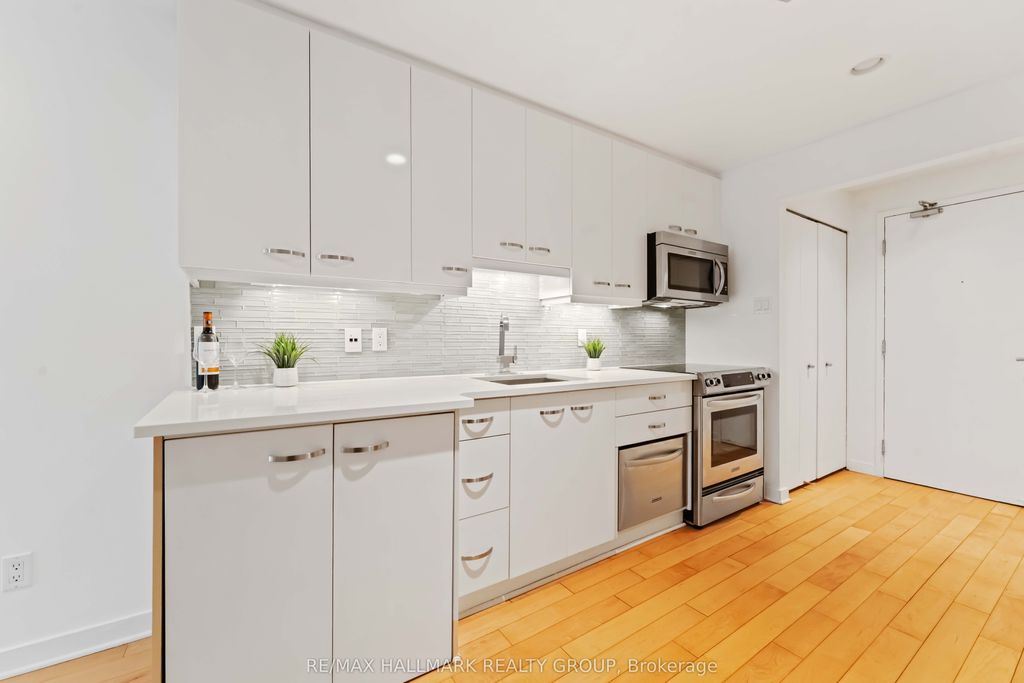 Photo of 202 St Patrick Street #15, Lower Town - Sandy Hill, ON K1N 5K3 (MLS # X13606916)