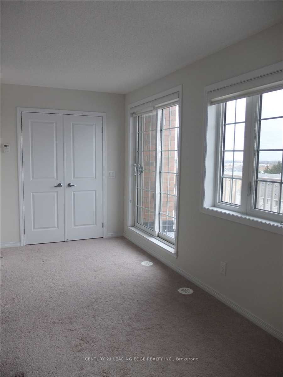 105 Silverwood Avenue