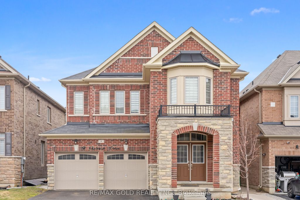 Photo of 9 Goderich Drive, Brampton, ON L7A 5A7 (MLS # W13023152)