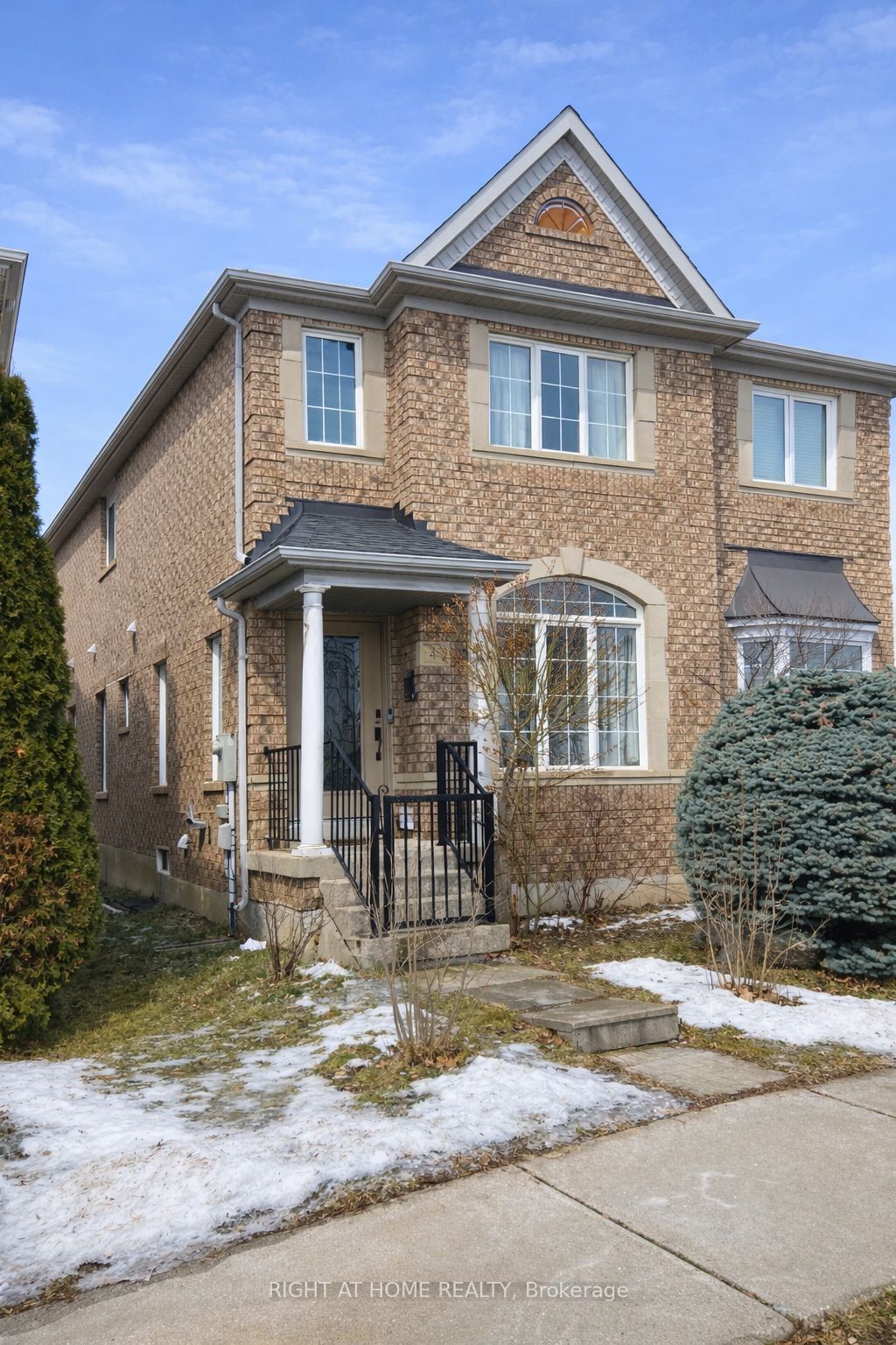 Photo of 4 Forest Run Boulevard, Vaughan, ON L4K 5J8 (MLS # N12704588)