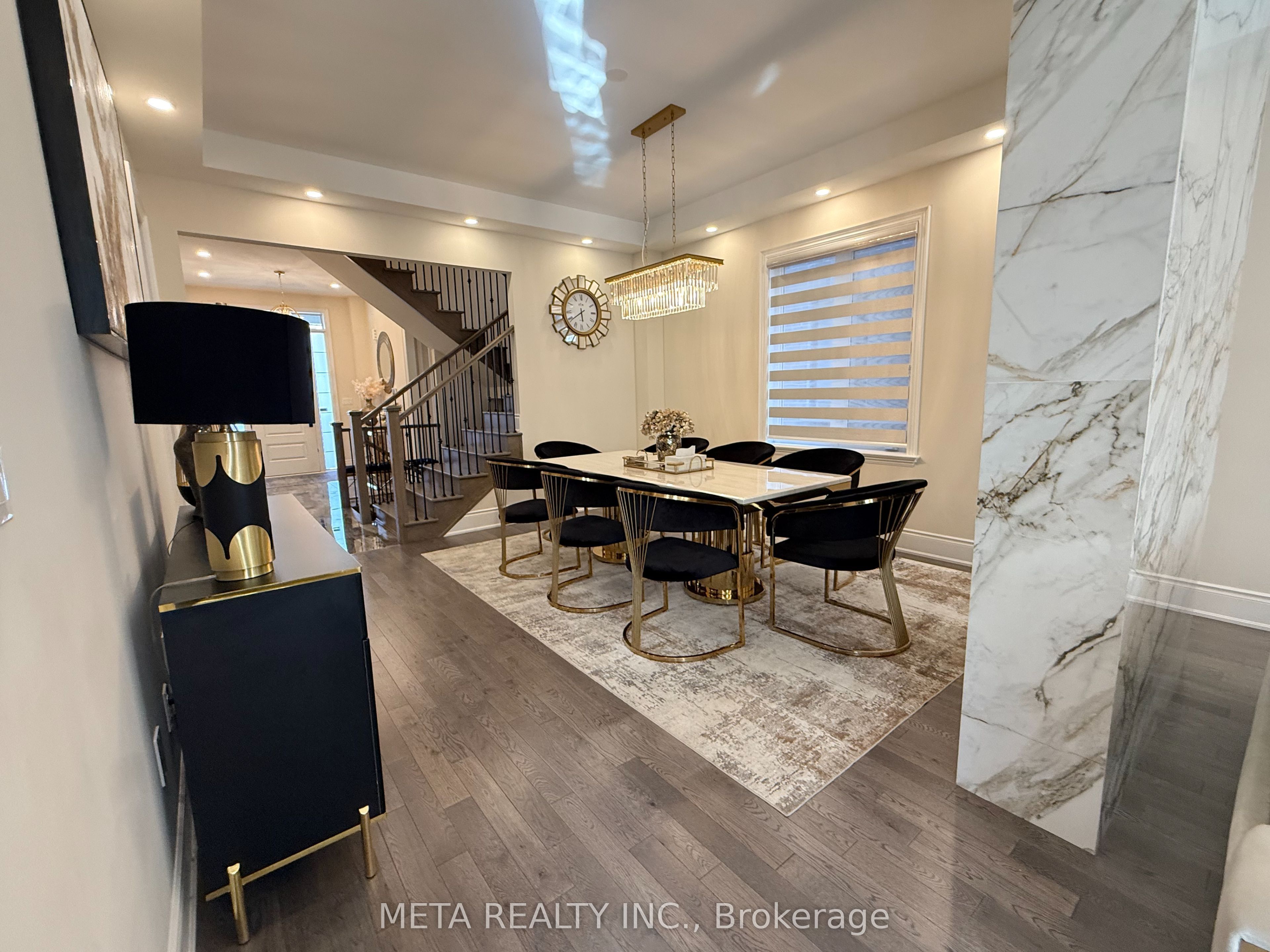 1246 Pondside Trail