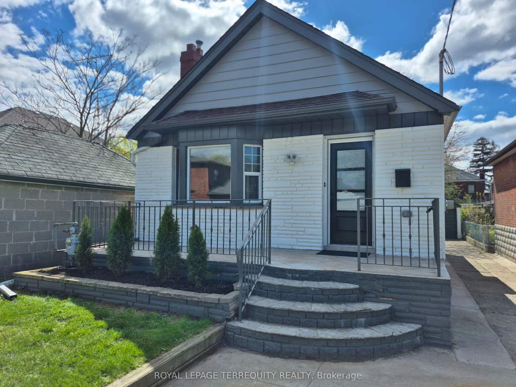 Photo of 40 Leroy Avenue, Toronto, ON M4J 4G8 (MLS # E13582896)