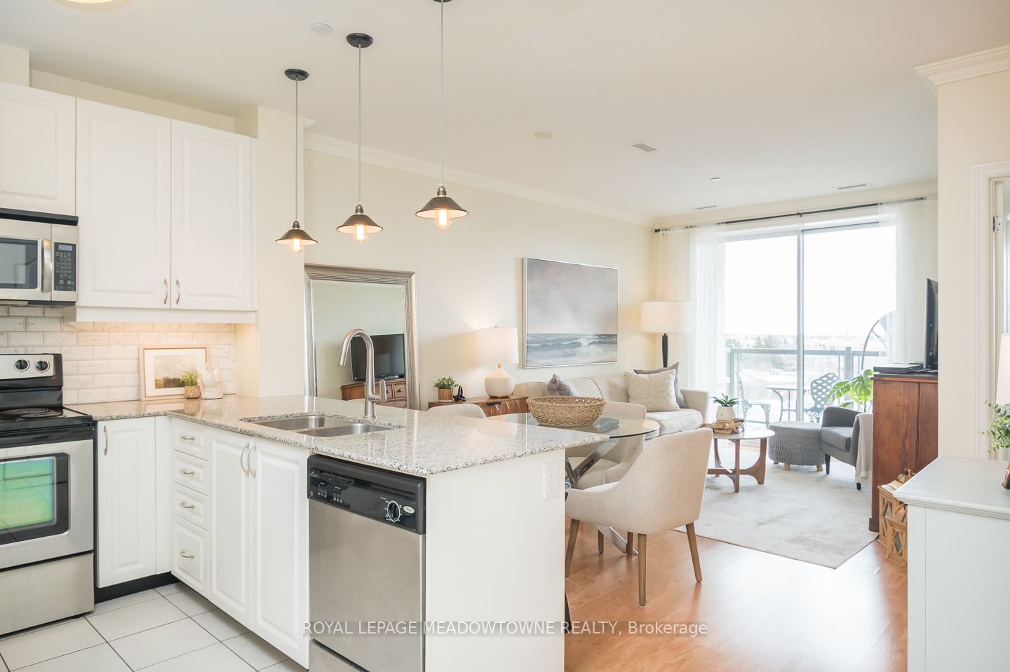 383 Main Street E 609