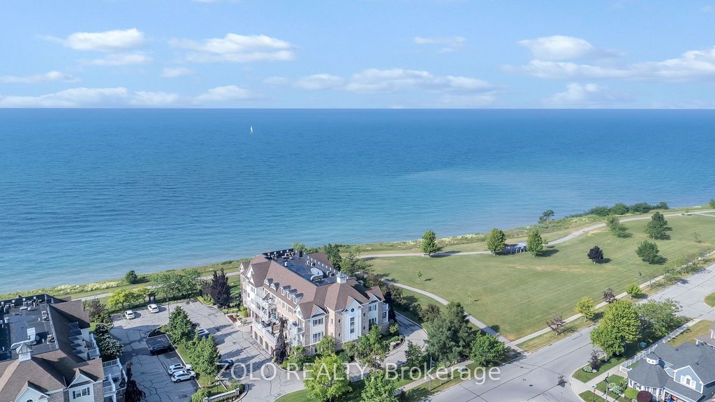 Photo of 395 Lakebreeze Drive #301, Clarington, ON L1B 0A5 (MLS # E12655270)