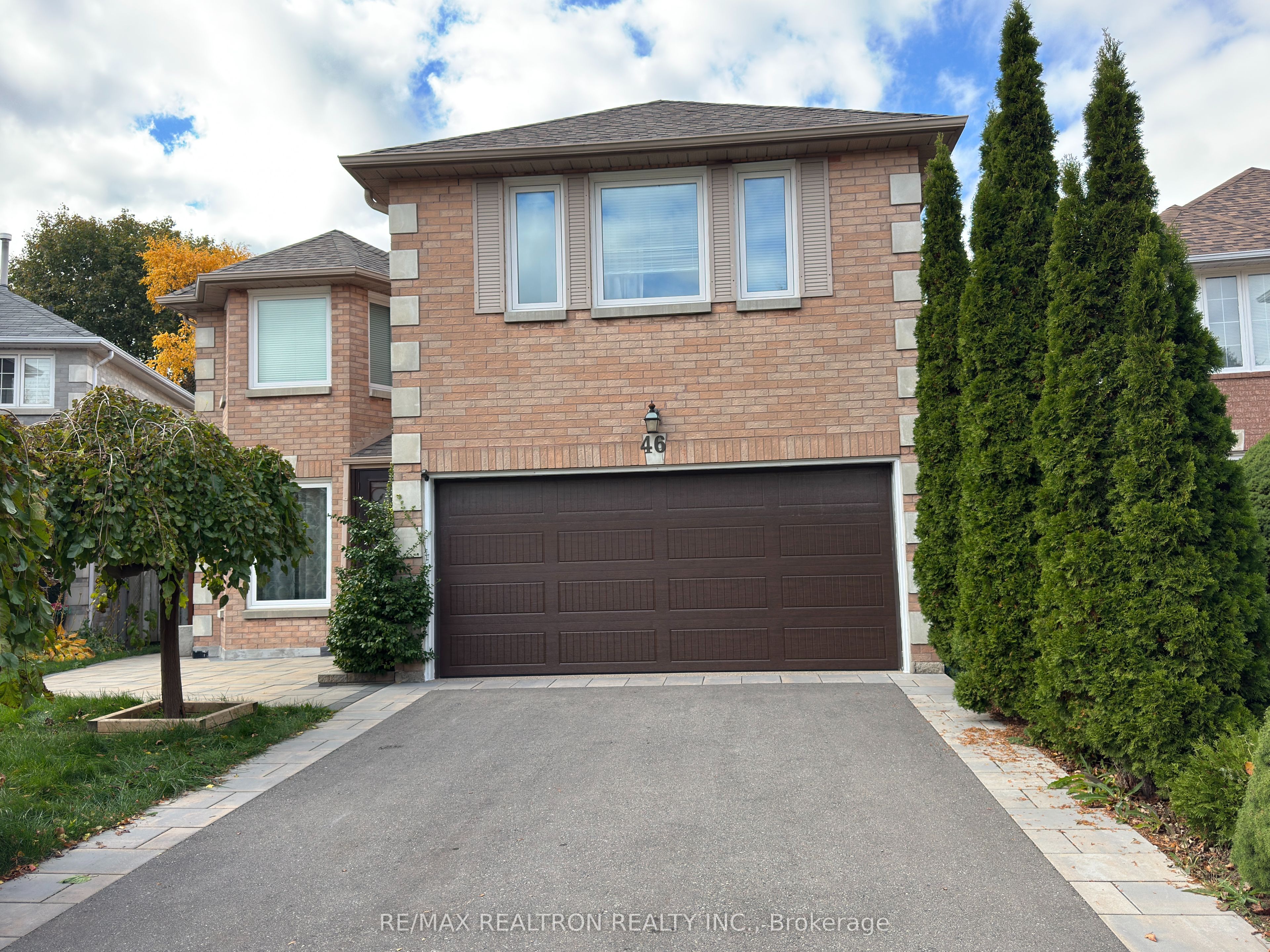 Photo 1 of 16 — 46 Thornbrook Court Basement, Vaughan, ON L4J 7X4